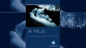 Page de couverture de la brochure commerciale du FCPI A Plus Innovation 9 de couleur bleue avec en premier plan une main tenant une ampoule