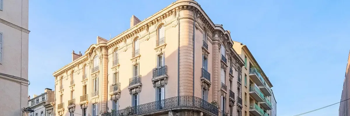 84 - Avignon - 41 rue de la Bonneterie