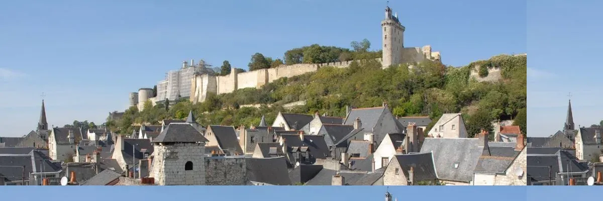 37 - Chinon - Place du Général de Gaulle